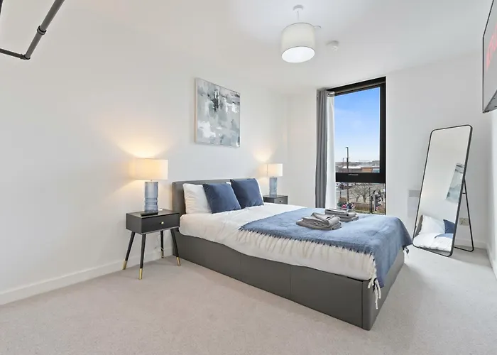 Centre - Gym Access - Walk To Minister - Sleeps 7 * Γιορκ