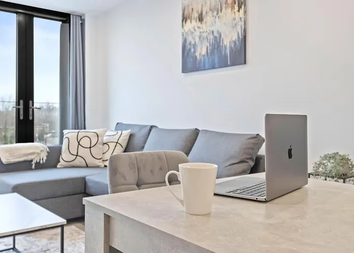 Centre - Gym Access - Walk To Minister - Sleeps 7 Διαμέρισμα *