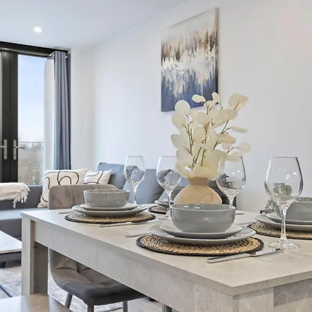 Walk To Minister - Flat - Sleeps 7-gym Apartment York